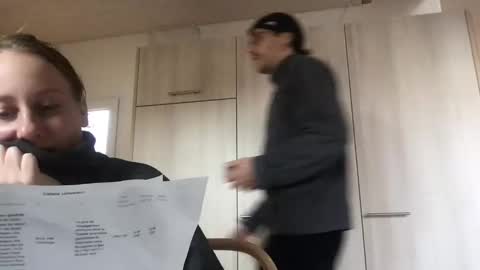 Tessy Ultra online show from 11/12/25, 01:33