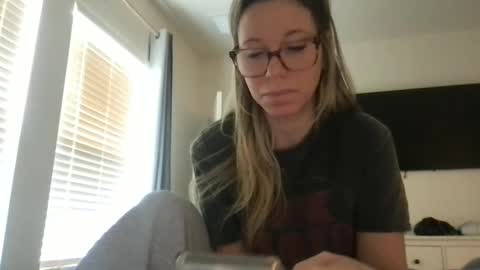 Daphne Summers online show from 12/14/25, 06:34