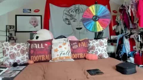 peachy online show from 09/26/25, 06:01