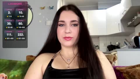 Snapshot of teylor_l chatting on 12/11/24, 01:06 Teylor online show from 12/11/24, 01:06