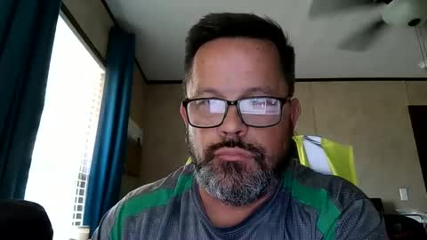 tgchkn86 online show from 10/02/25, 09:44