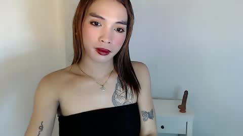 Snapshot of tgirl_jasmine1 chatting on 01/10/25, 11:22 Vanessa online show from 01/10/25, 11:22