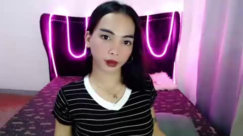 Snapshot of tgirl_jasmine1 chatting on 01/07/26, 07:05 Vanessa online show from 01/07/26, 07:05