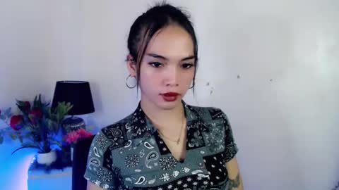 Snapshot of tgirl_jasmine1 chatting on 02/04/26, 01:00 Vanessa online show from 02/04/26, 01:00