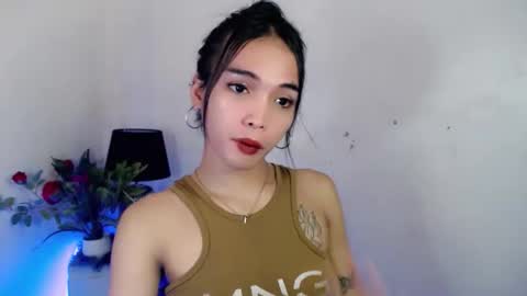 Snapshot of tgirl_jasmine1 chatting on 02/06/26, 11:08 Vanessa online show from 02/06/26, 11:08