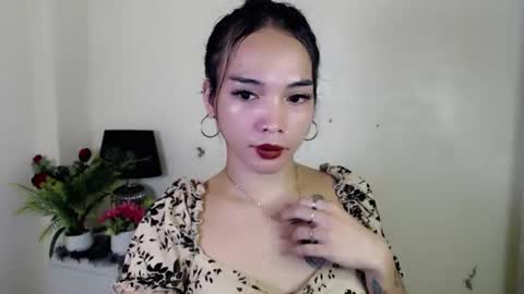 Snapshot of tgirl_jasmine1 chatting on 02/16/26, 10:28 Vanessa online show from 02/16/26, 10:28