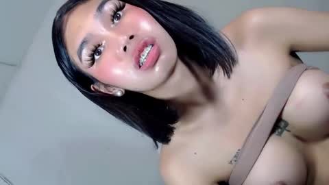 Luna online show from 02/01/25, 10:37