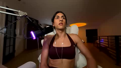 babygirlmami online show from 04/25/26, 08:06