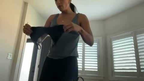 Snapshot of tgirltoesx chatting on 06/19/26, 11:08 babygirlmami online show from 06/19/26, 11:08