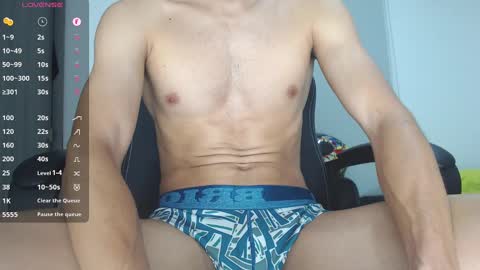 Snapshot of th_russ chatting on 01/29/25, 11:51 INSTAGRAM Th1rss online show from 01/29/25, 11:51