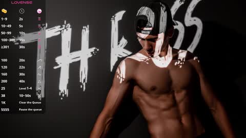 Snapshot of th_russ chatting on 01/30/25, 03:29 INSTAGRAM Th1rss online show from 01/30/25, 03:29