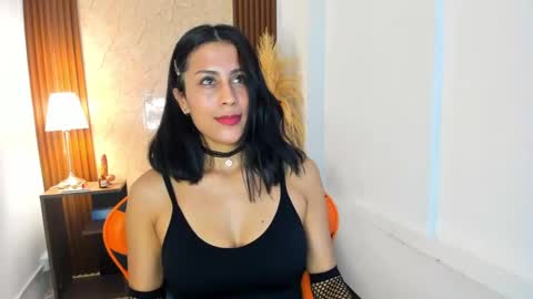 Sweet Thais  online show from 09/19/25, 12:06