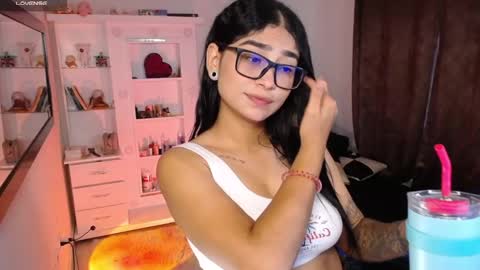 thalia  online show from 09/15/25, 07:36