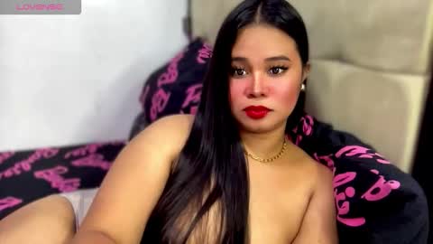 Ms. Thalia online show from 12/04/25, 05:39