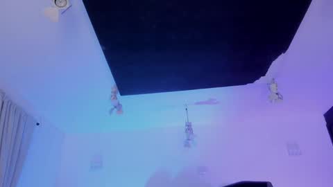 Snapshot of thaliabrooks_ chatting on 05/28/26, 06:00 Thalia online show from 05/28/26, 06:00
