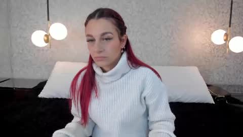 Snapshot of thalira_angels chatting on 06/13/26, 02:37 THALIRA ANGELS online show from 06/13/26, 02:37
