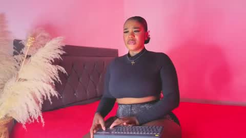 Snapshot of thalyanna_ebony chatting on 05/02/26, 12:26 thalyanna_ebony online show from 05/02/26, 12:26