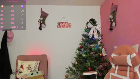 Snapshot of thamara_cooper_ chatting on 12/19/24, 09:49 thamara_cooper_ online show from 12/19/24, 09:49