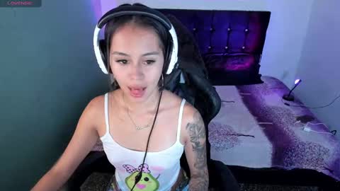 Snapshot of thamara_l11 chatting on 01/11/25, 02:36 Dany online show from 01/11/25, 02:36