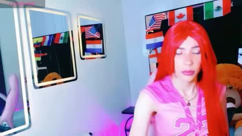 Snapshot of thamara_roberts chatting on 06/26/26, 01:37 thamara_roberts online show from 06/26/26, 01:37