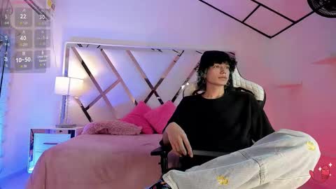 thanier_18 online show from 03/25/26, 07:20