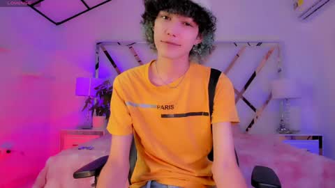 thanier_18 online show from 04/13/26, 07:25