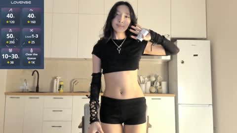 thanos_world1321002 online show from 01/23/25, 10:33