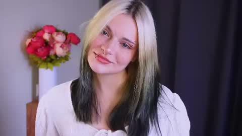 Katty----meow meow  online show from 08/08/26, 09:11