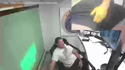 Snapshot of thaterkman chatting on 09/25/25, 05:49 thaterkman online show from 09/25/25, 05:49