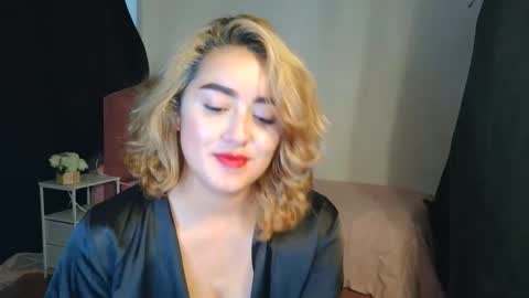   online show from 11/18/25, 04:33