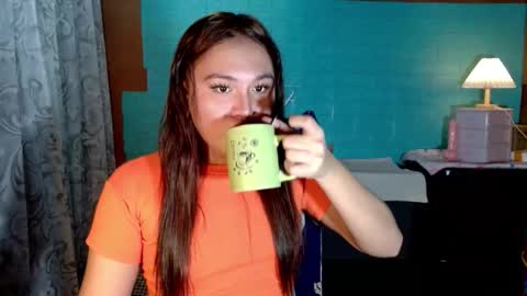 Snapshot of thatgirl_kathleenxx chatting on 09/20/25, 12:39 Kathleen online show from 09/20/25, 12:39