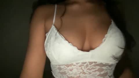 Melanie online show from 09/10/25, 04:23