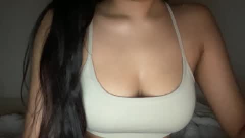 Melanie online show from 02/11/26, 04:28