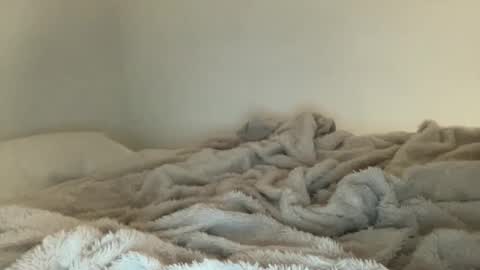 Melanie online show from 03/09/26, 04:27