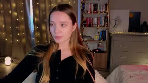 Snapshot of thatonerabbit chatting on 02/23/26, 10:34 Alice online show from 02/23/26, 10:34