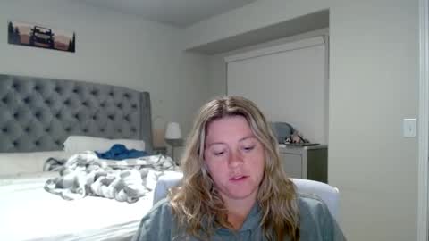 Snapshot of thatprettyblondegirl chatting on 12/24/24, 02:32 thatprettyblondegirl online show from 12/24/24, 02:32