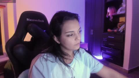 Snapshot of thays_mawakye01 chatting on 01/16/25, 03:13 Paola online show from 01/16/25, 03:13