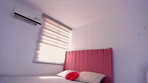 nina mirley online show from 01/22/25, 04:02