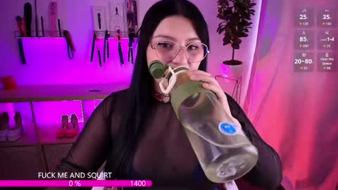 Snapshot of the_cat_girl_ chatting on 05/06/26, 05:07 i am Cat online show from 05/06/26, 05:07