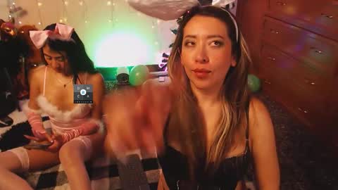 Giovanna online show from 11/28/25, 02:25