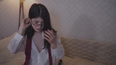 EllaLyn online show from 11/03/25, 09:05