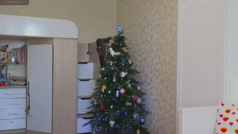 Snapshot of the_dancing_muse chatting on 01/14/25, 04:36 Sweety Katy online show from 01/14/25, 04:36