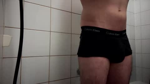 Snapshot of the_delicious_19 chatting on 12/06/24, 06:39 the_delicious_19 online show from 12/06/24, 06:39