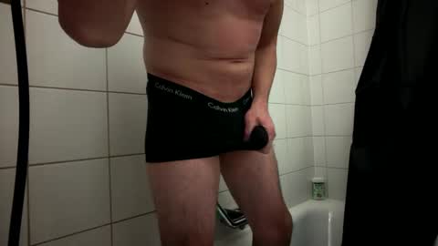 Snapshot of the_delicious_19 chatting on 12/16/25, 06:46 the_delicious_19 online show from 12/16/25, 06:46