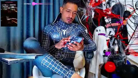 the dog lian online show from 10/31/25, 02:12