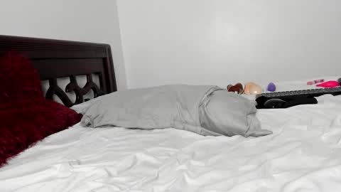 Snapshot of the_ebony_barbie chatting on 10/03/25, 09:34 the_ebony_barbie online show from 10/03/25, 09:34