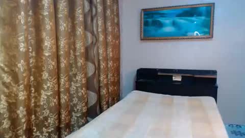 Snapshot of the_girl_nxt_door chatting on 11/24/25, 05:29 samm online show from 11/24/25, 05:29