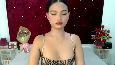 Snapshot of the_hottestlisa chatting on 09/16/25, 12:22 IG Lisa Avery Monroe online show from 09/16/25, 12:22