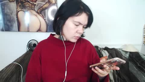 Snapshot of the_ice_woman chatting on 09/16/25, 01:39 the_ice_woman online show from 09/16/25, 01:39