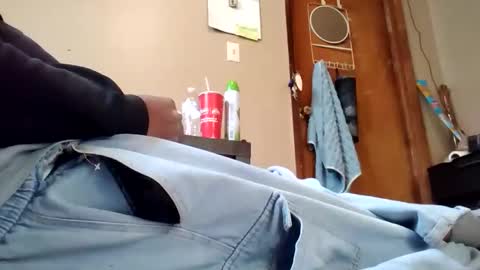 the_invincible_1 online show from 11/17/25, 08:14